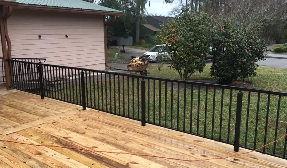 Composite Aluminum Railing 1