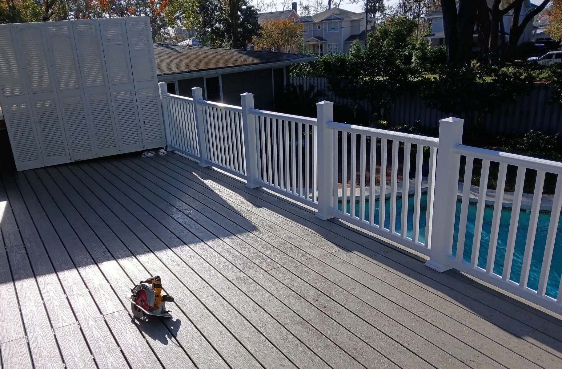 composite-deck-installation-1